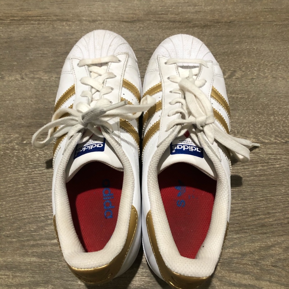 Woman’s Adidas SuperStar Shoes